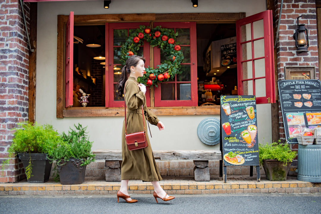 3WAYで使えるカーキのサテンワンピース